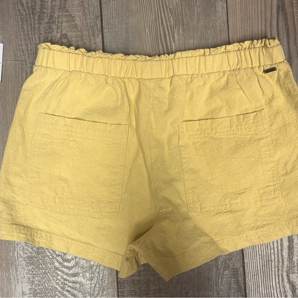 O'Neill High Waist Yellow Women's Shorts - Picture 3 of 3